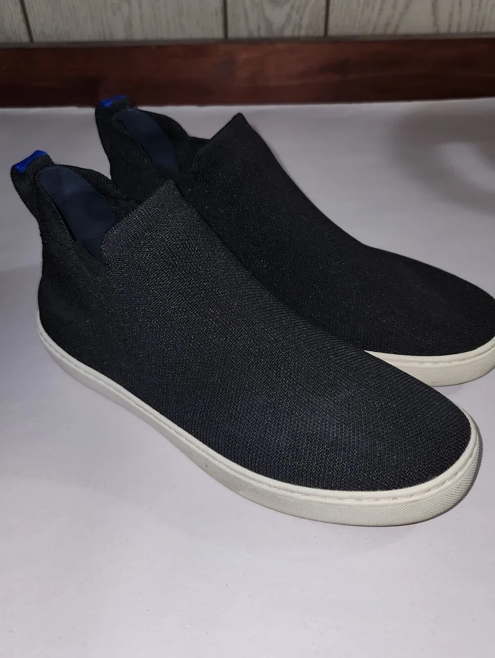 Rothys Black Chelsea Sneaker Slip Ons Size 8.5
